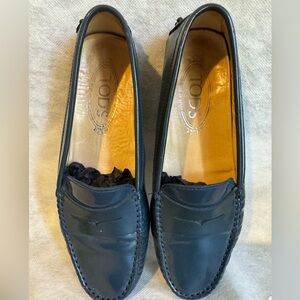 Tod's Gomino patent  Leather Slip-On Loafers 36.5